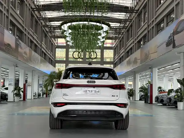 Audi Q6L E-Tron 2025