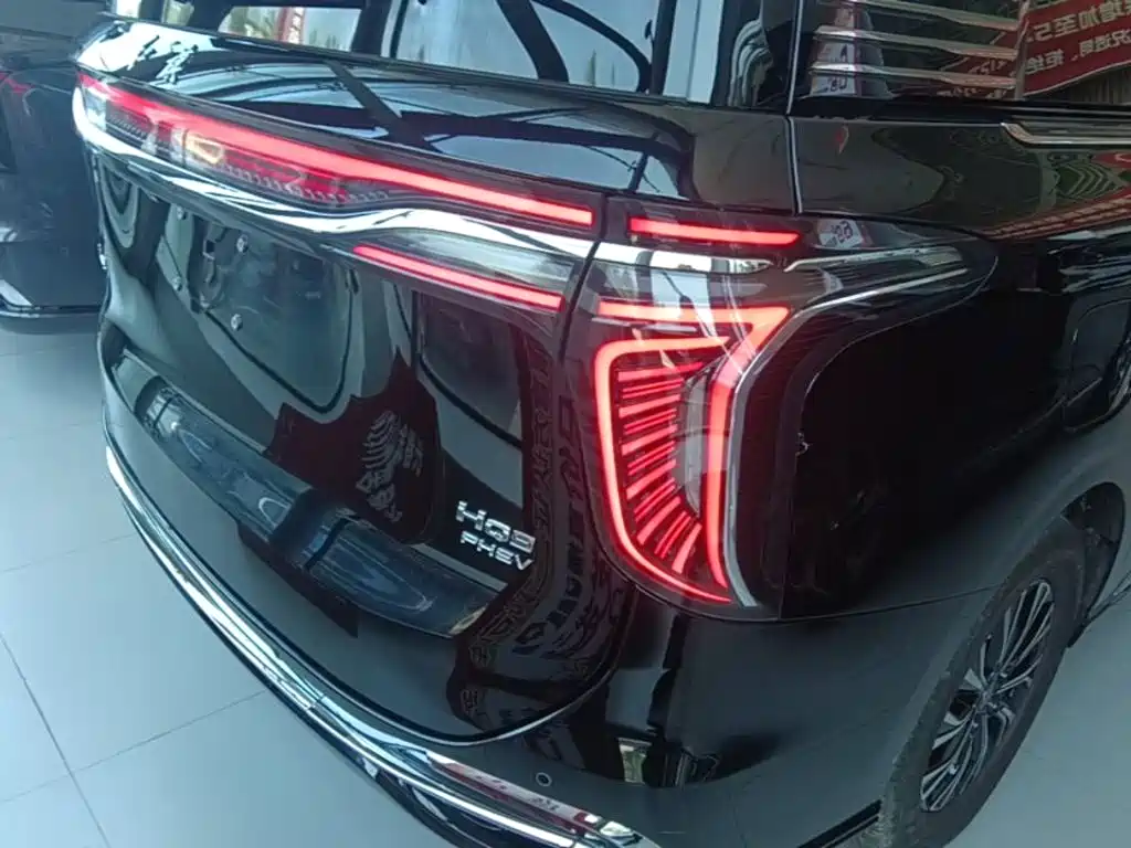 Hongqi HQ9 PHEV 2025 — фото 8