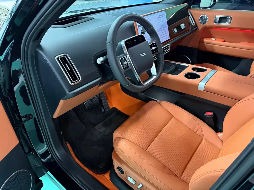 Li Auto Li L6 2025