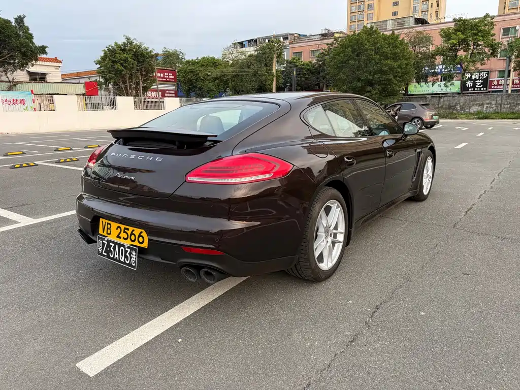 Porsche Panamera 2016 — фото 13