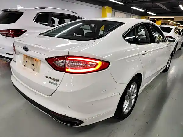 Ford Mondeo 2015