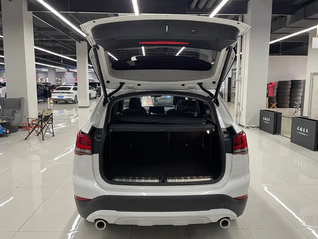 BMW X1 2022 — фото 11