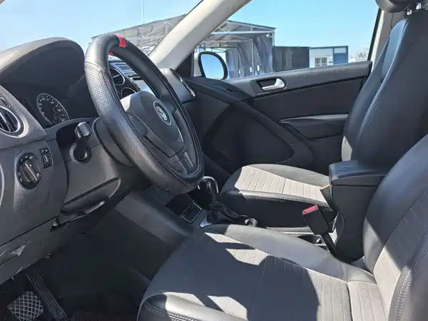 Volkswagen Tiguan 2015