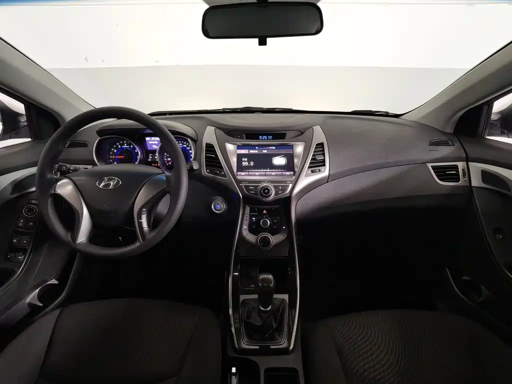 Hyundai Elantra Langdong 2016 — фото 5