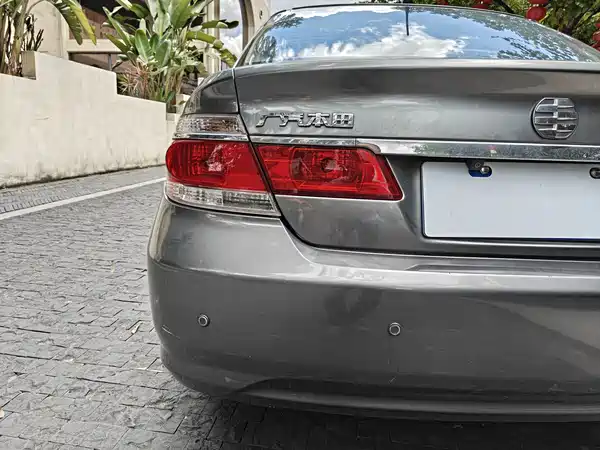 Everus S1 2012
