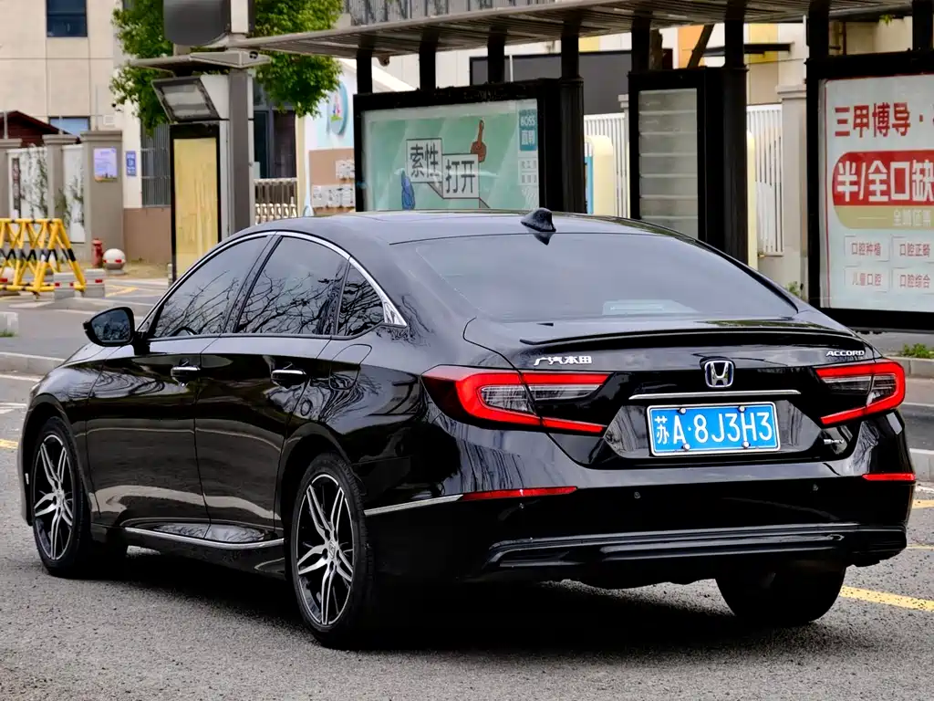 Honda Accord 2023 — фото 11