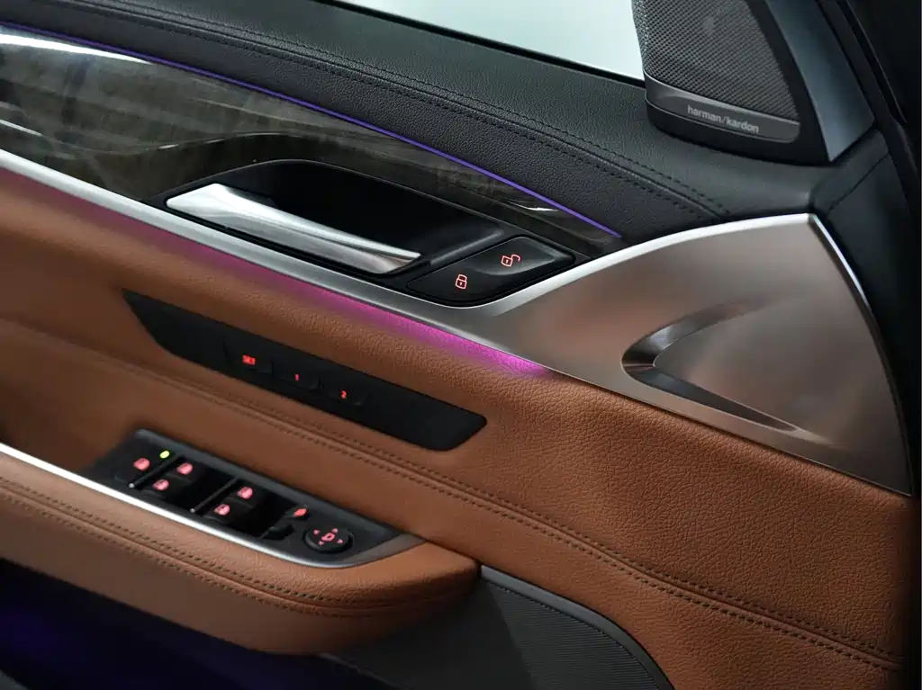 BMW 6 Series GT 2018 — фото 18