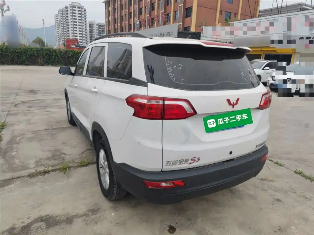 Wuling Hongguang S3 2019 — фото 5