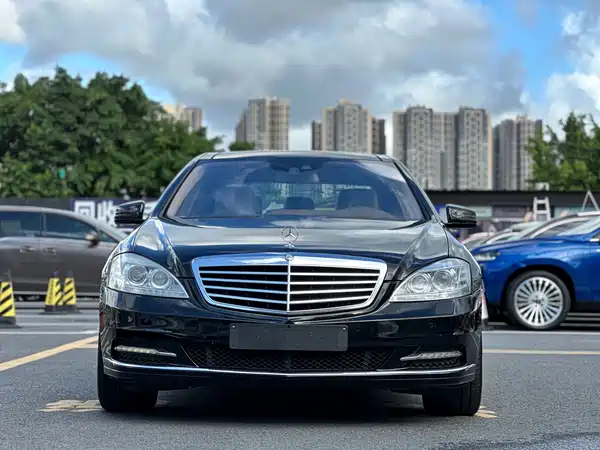 Mercedes-Benz S-Class 2013