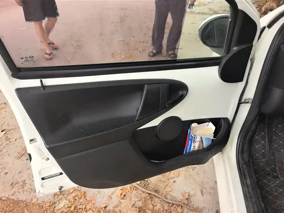 BYD F0 2015