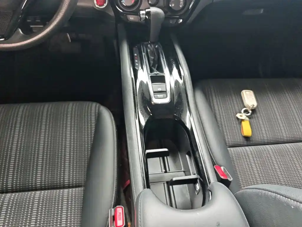 Honda Vezel 2017 — фото 14