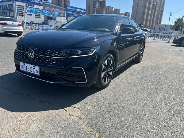 Volkswagen Passat 2024