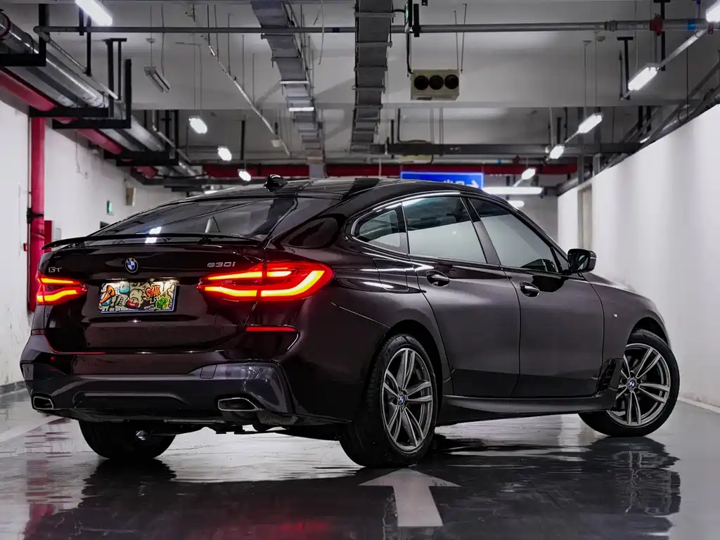 BMW 6 Series GT 2018 — фото 2