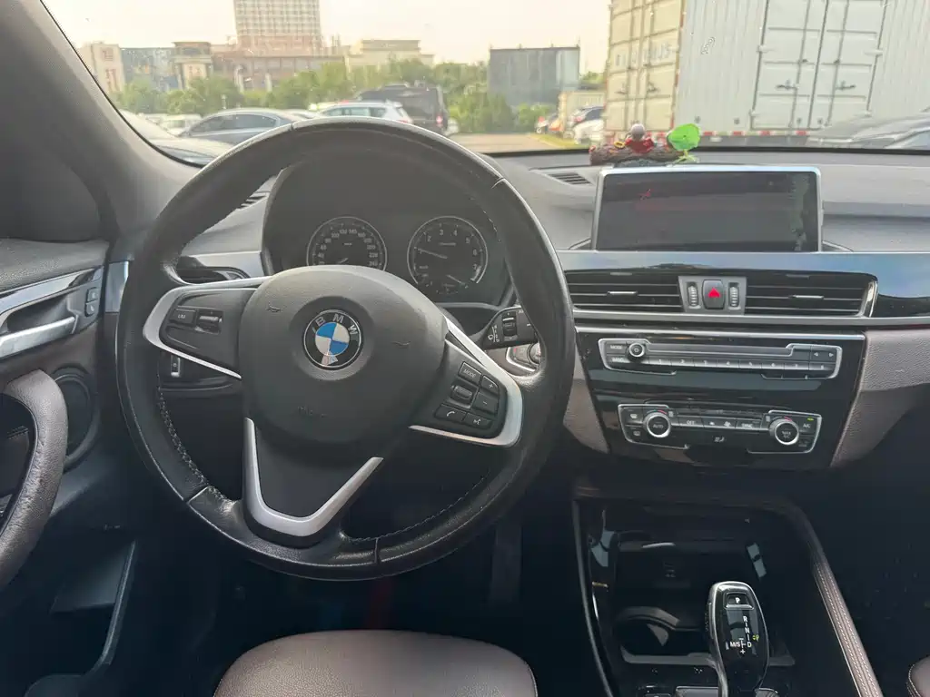 BMW X2 2021 — фото 11