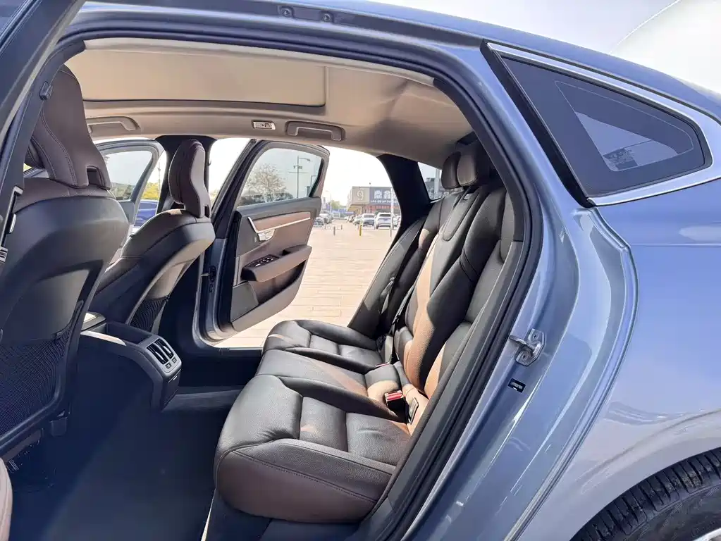 Volvo S90 2019 — фото 16
