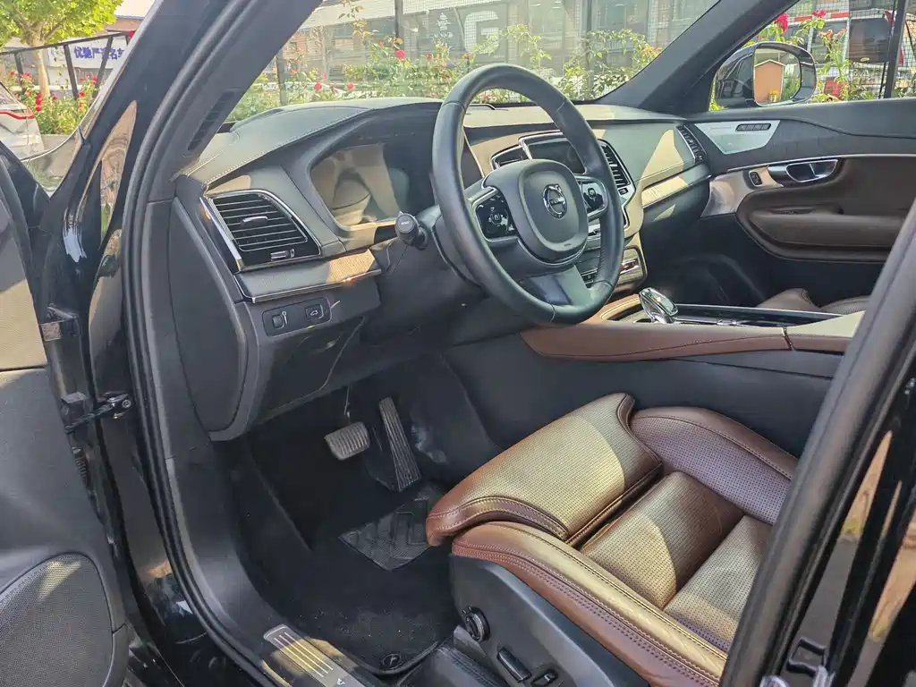 Volvo XC90 2022