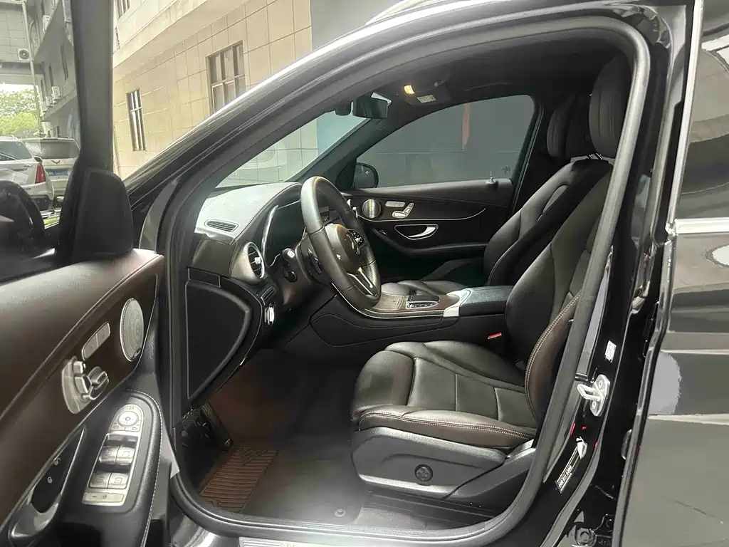 Mercedes-Benz GLC 2020 — фото 10
