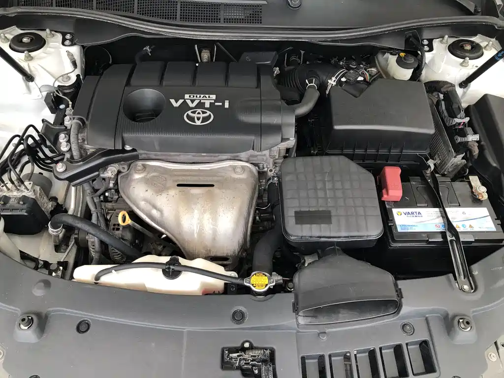 Toyota Camry 2015 — фото 23