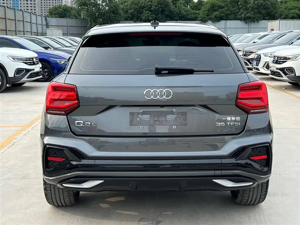 Audi Q2L 2022