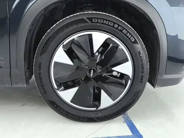 Dongfeng Fengshen L7 2024