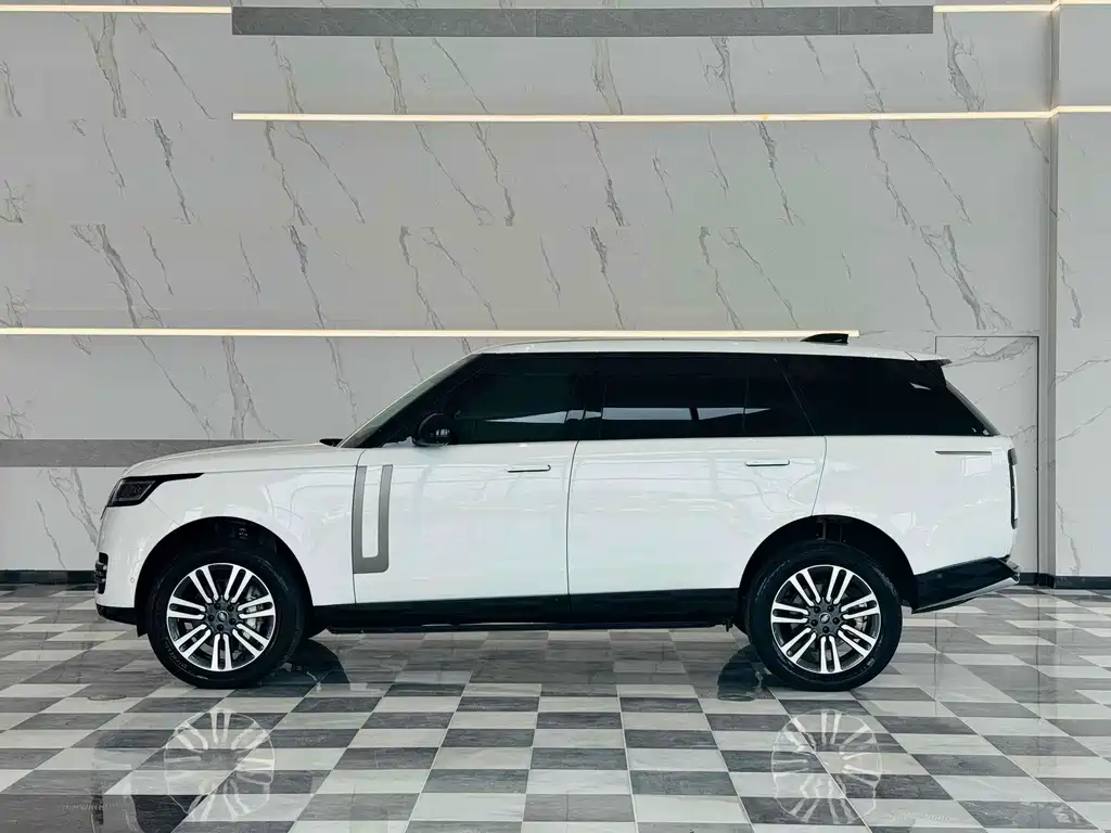 Land Rover Range Rover 2023 — фото 3