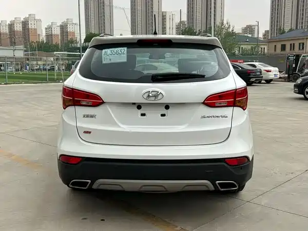 Hyundai Santa Fe 2013