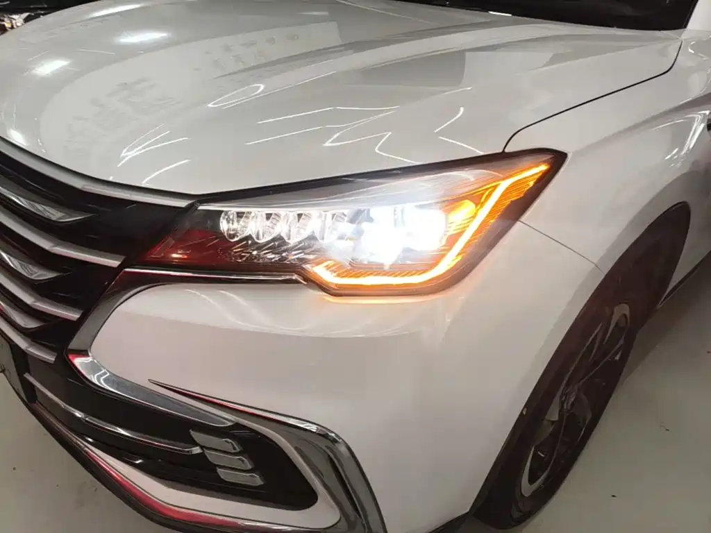 Changan CS85 COUPE 2019 — фото 18