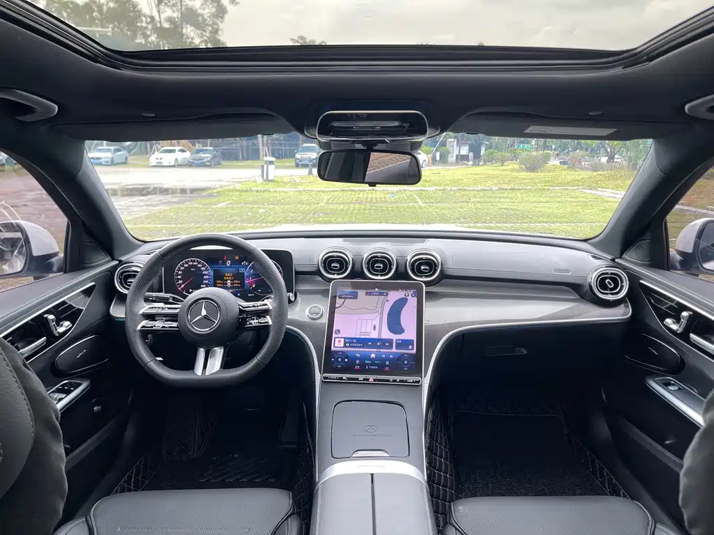 Mercedes-Benz C-Class 2024 — фото 17