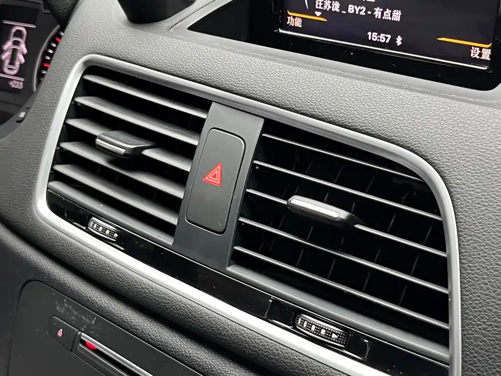 Audi Q3 2017 — фото 17