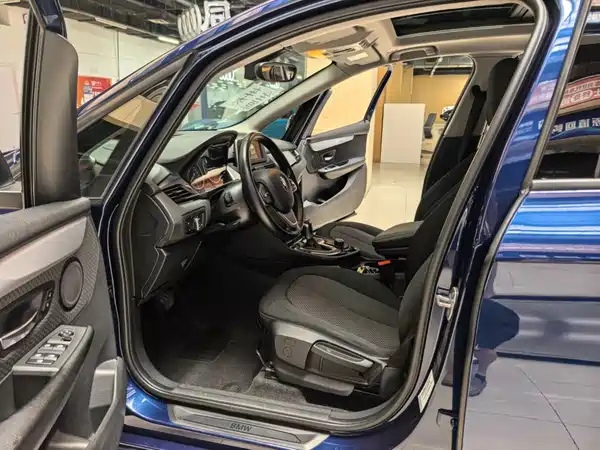 BMW 2 Series Station Wagon 2017