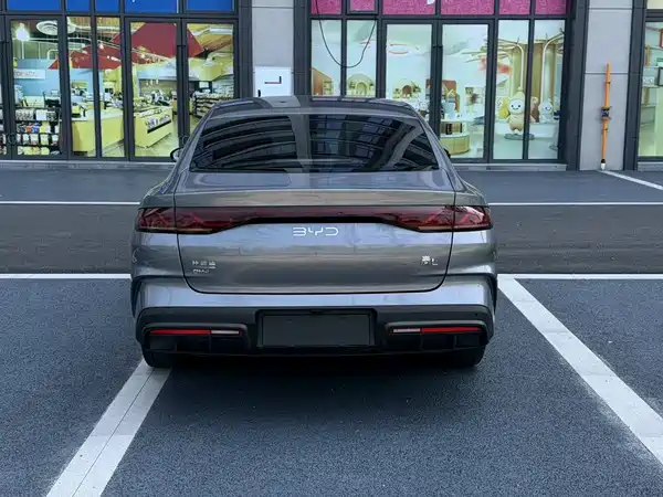 BYD Qin L 2024