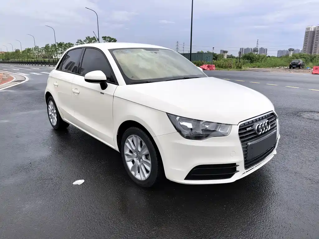 Audi A1 2015