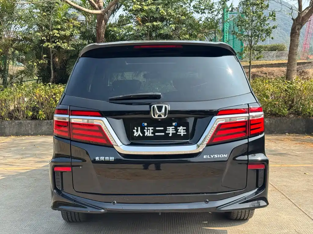 Honda Elysion 2019 — фото 18