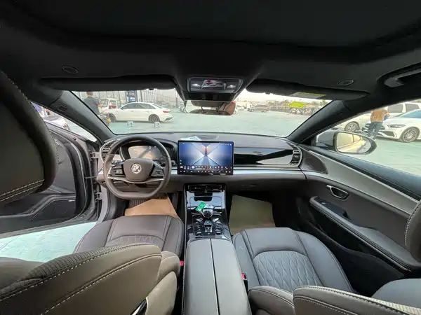 BYD Han 2025