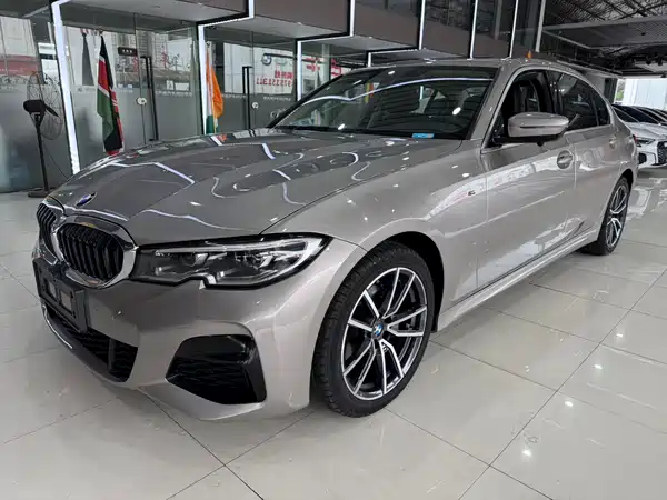 BMW 3 Series 2022