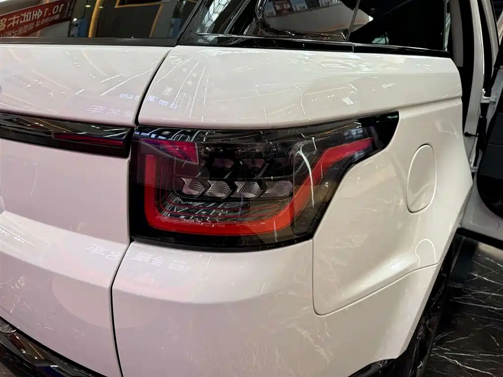 Land Rover Sport 2020 — фото 9