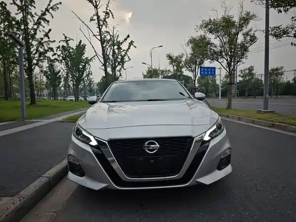 Nissan Teana 2022