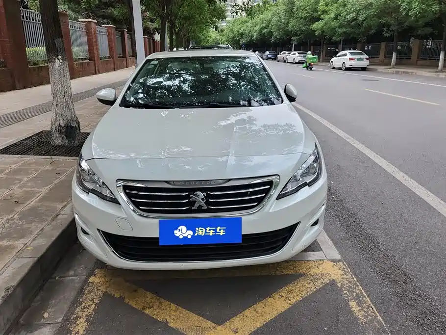 Peugeot 408 2016