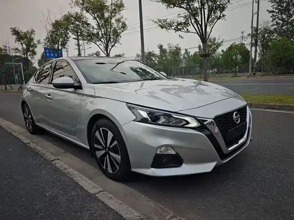 Nissan Teana 2022