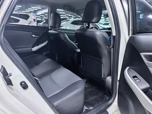 Toyota Prius 2012