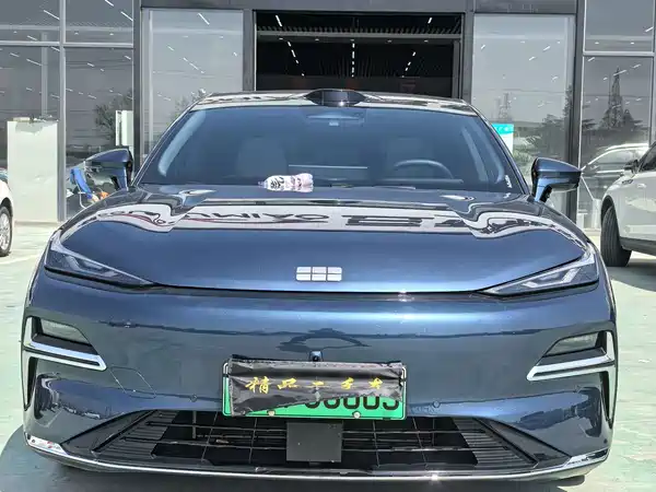 Geely Galaxy Starshine 8 2025