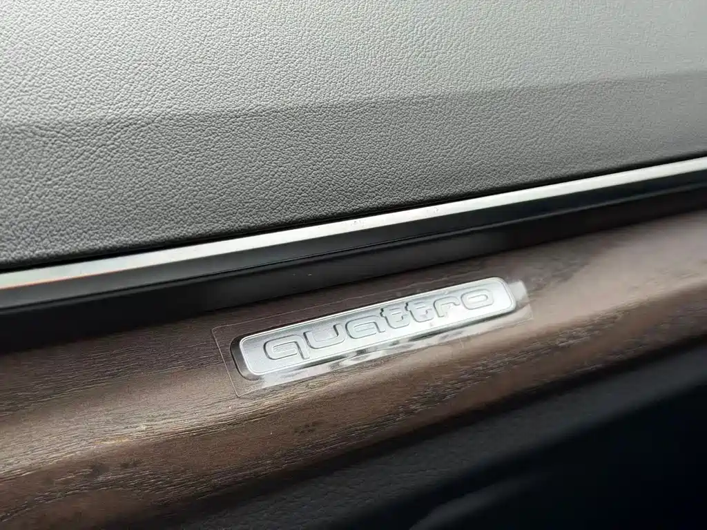 Audi Q5L 2022 — фото 15