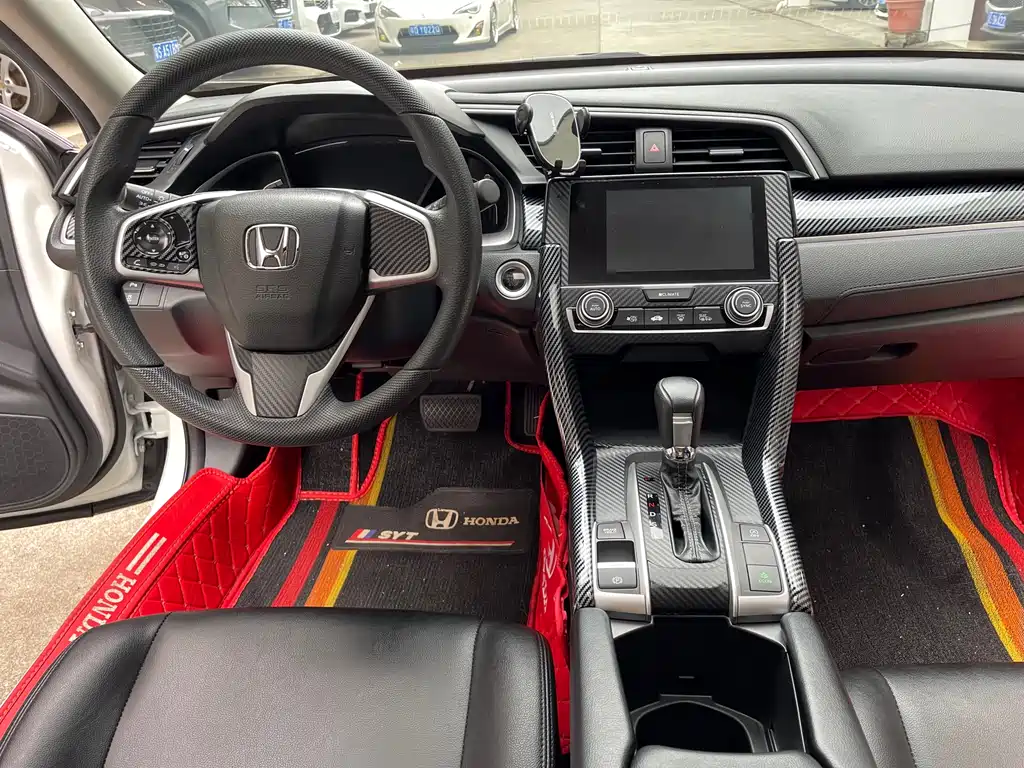 Honda Civic 2021 — фото 19