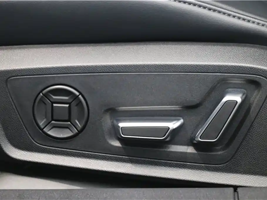 Audi A6L 2025 — фото 28