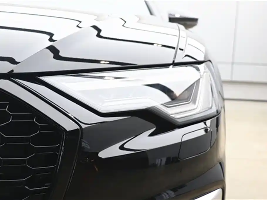 Audi A6L 2025 — фото 12