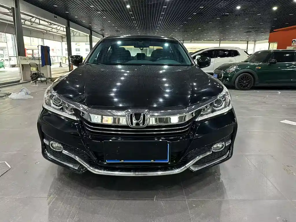 Honda Accord 2017 — фото 2