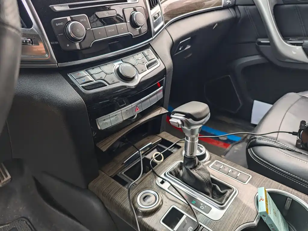 Haval H9 2016 — фото 16