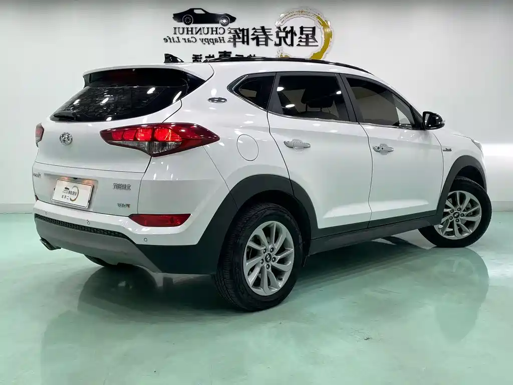 Hyundai Tucson 2018 — фото 9