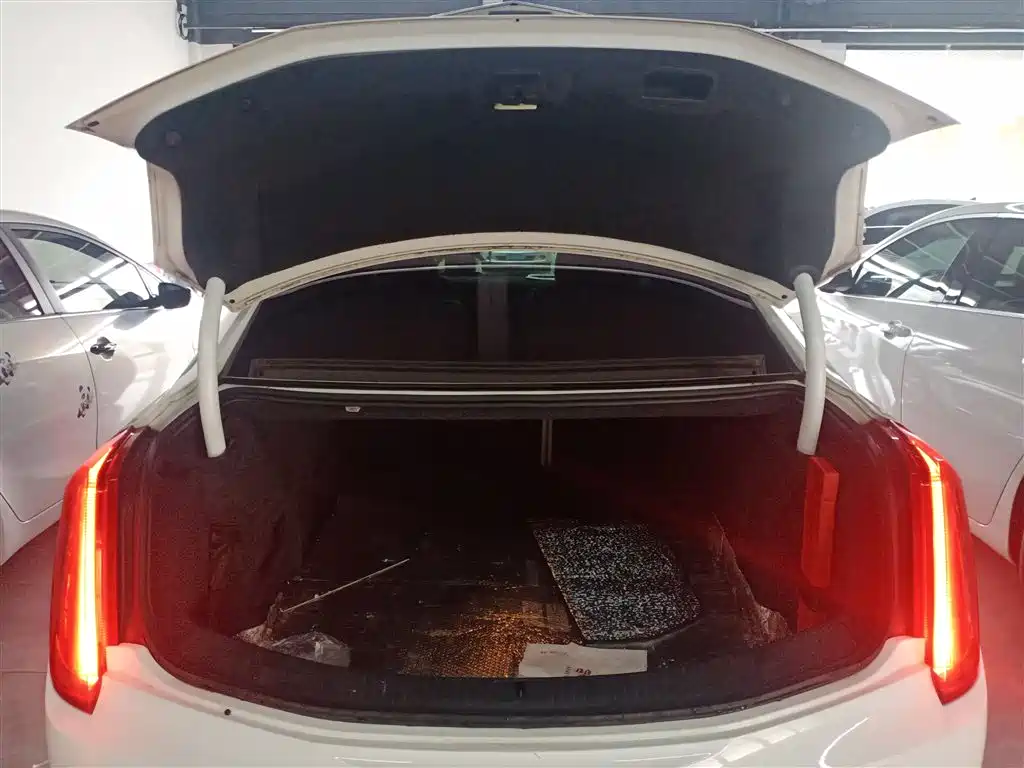 Cadillac XTS 2014 — фото 19