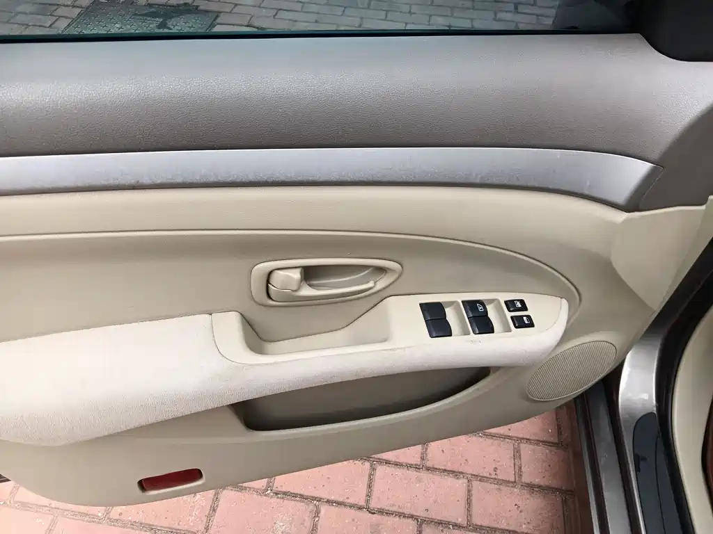 Nissan Sylphy 2014 — фото 16